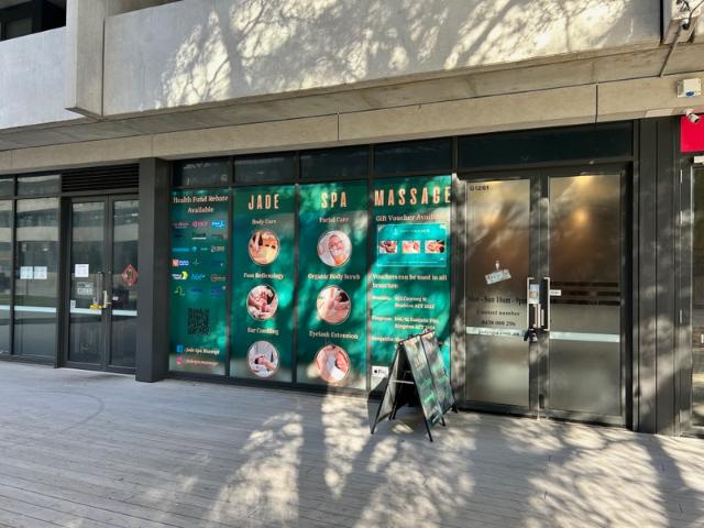 Retail for rent in Braddon, North Canberra