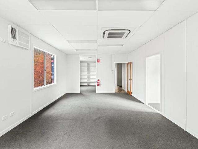 Office for rent in Toombul, Queensland