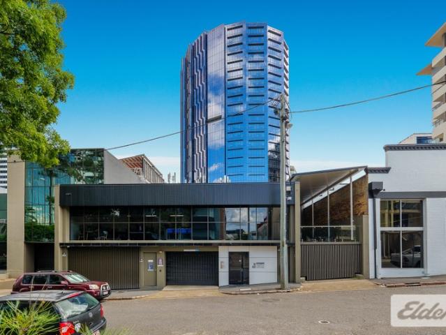 Office for rent in Toombul, Queensland