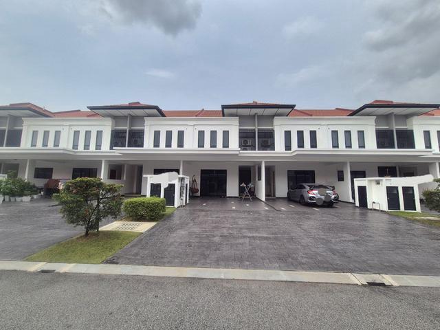 Terraced House for sale in Tanjong Sepat, Selangor