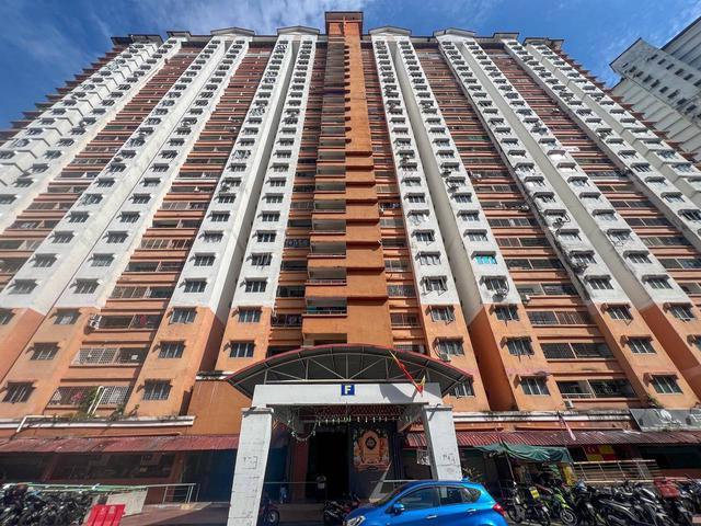 Apartment for sale in Petaling, Damansara Damai