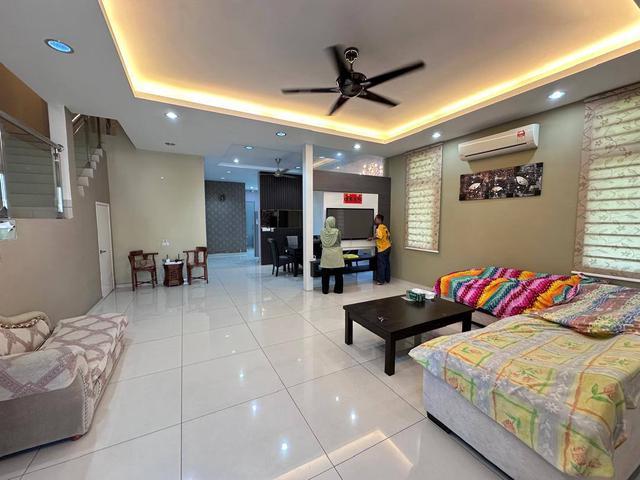 Residential House for rent in Malaka