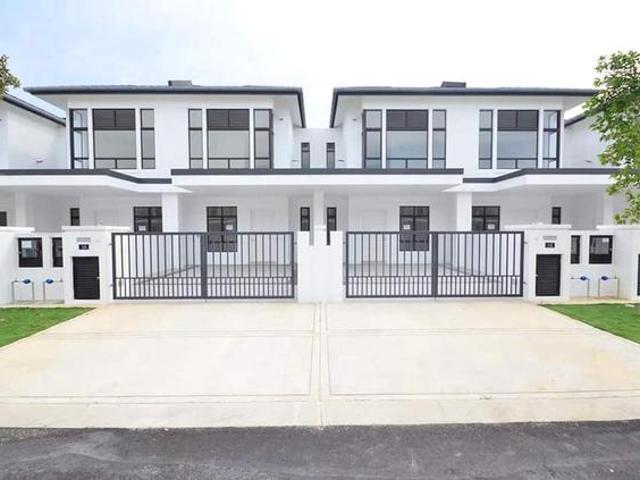 Terraced House for sale in Sendayan Village, Negeri Sembilan
