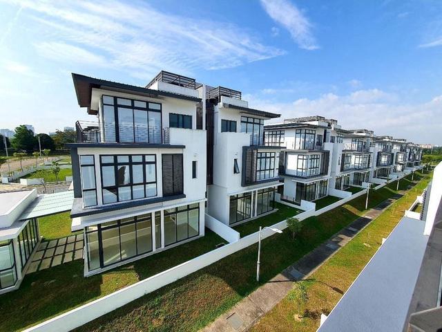 Terraced House for sale in Tanjong Sepat, Selangor
