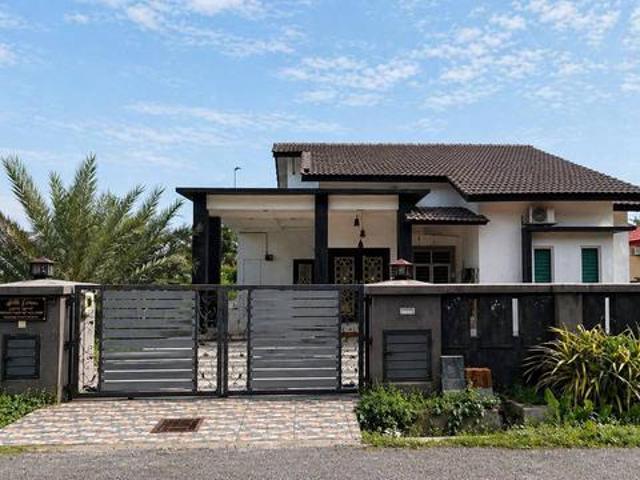 Bungalow for sale in Tanjong Sepat, Selangor