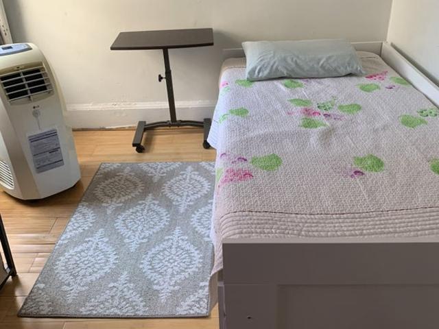 Room for rent in Arverne, New York