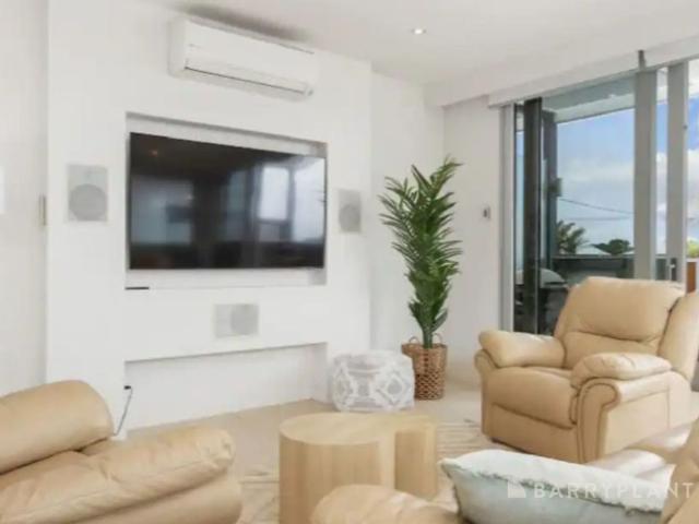 Townhouse for rent in Rye, Melbourne
