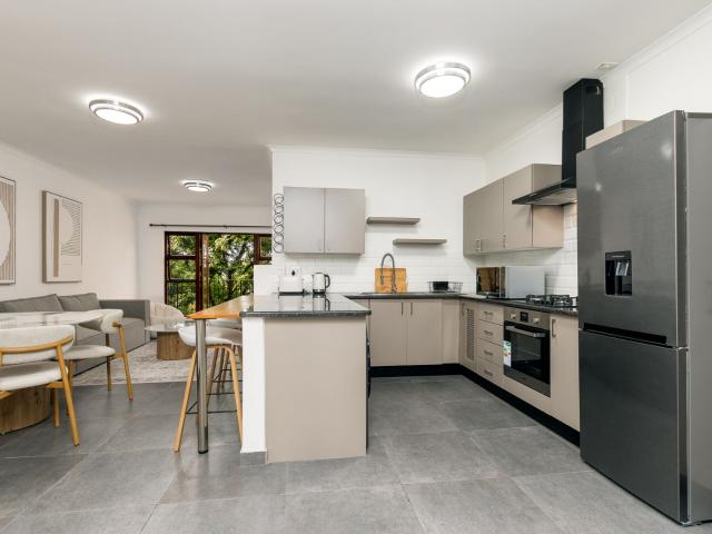 Apartment for rent in Broadacres AH, City of Johannesburg Metropolitan Municipality