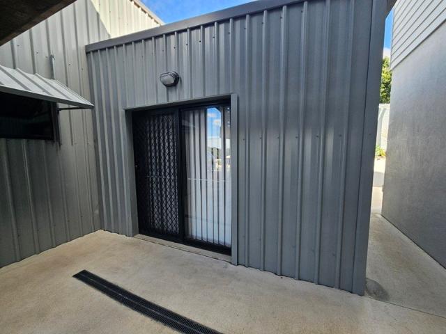 Apartment for rent in Hideaway Bay, Queensland
