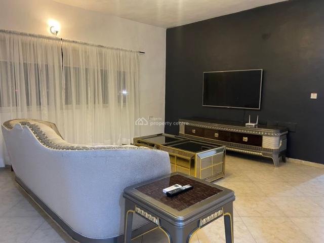 Flat for rent in Eti Osa, Lagos