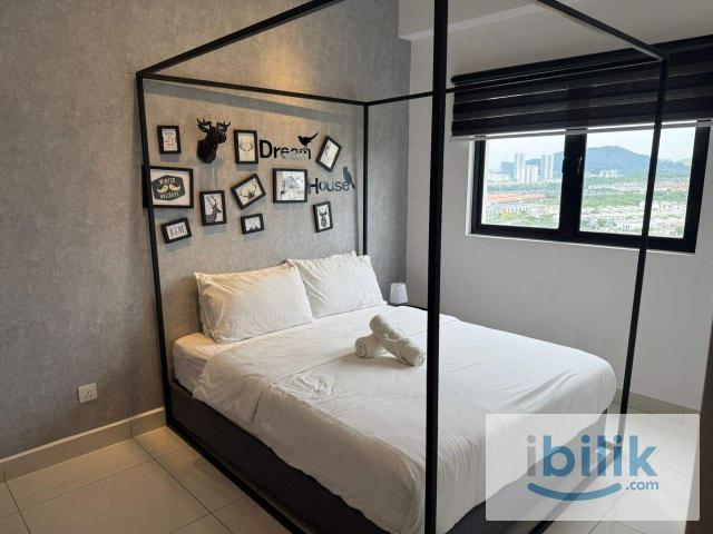 Room for rent in Petaling, Alam Impian
