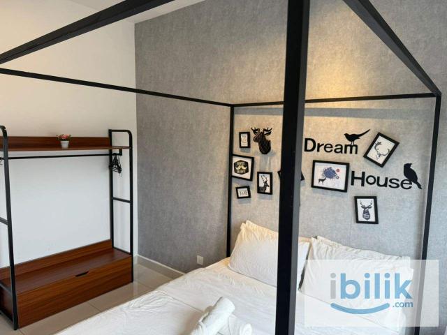 Room for rent in Petaling, Alam Impian