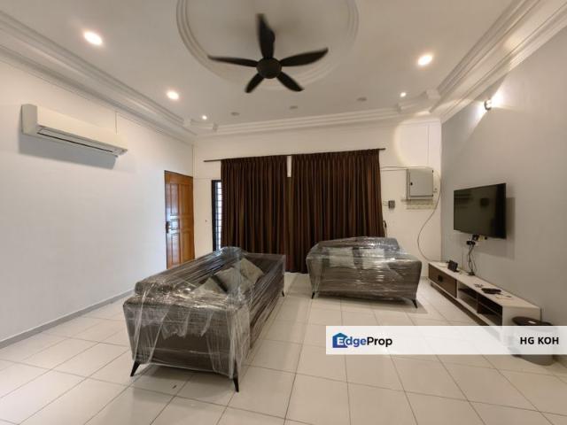 House for rent in Malaka