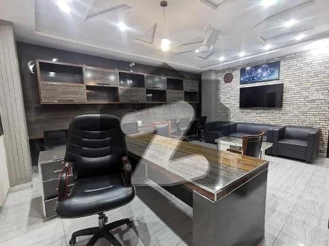 Office for rent in Faisalabad, Islamabad Capital Territory