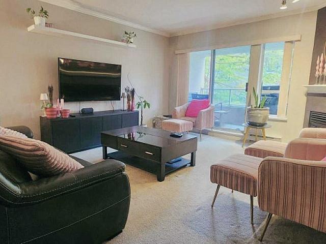 Condo for rent in Surrey, British Columbia