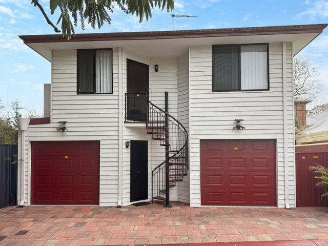 Townhouse for rent in Mosman Park, Western Australia