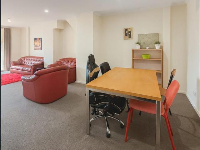 Apartment for rent in Adelaide