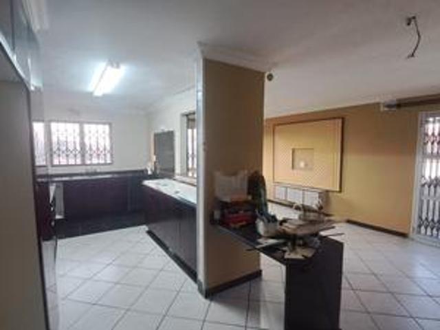 Apartment for rent in Chatsworth, Kwazulu-natal