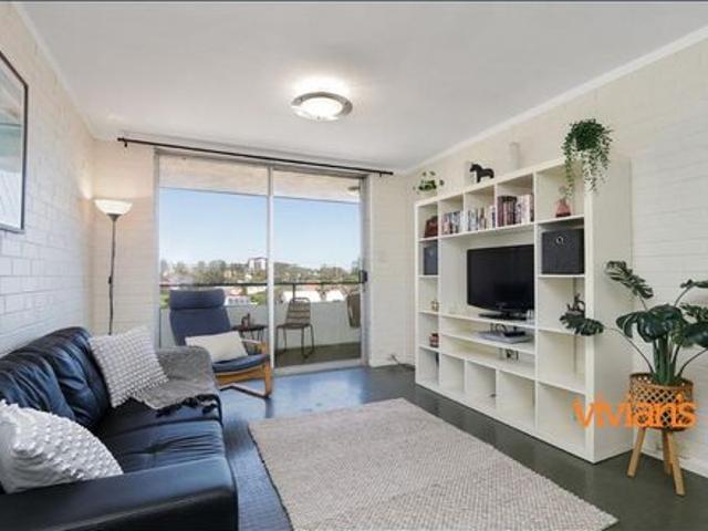 Apartment for rent in Curtin, Perth