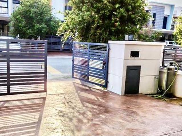 Terraced House for rent in Petaling, Alam Impian