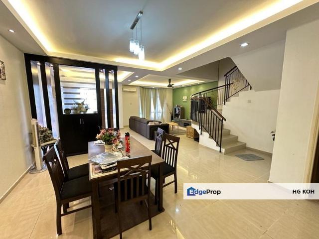 House for sale in Malaka
