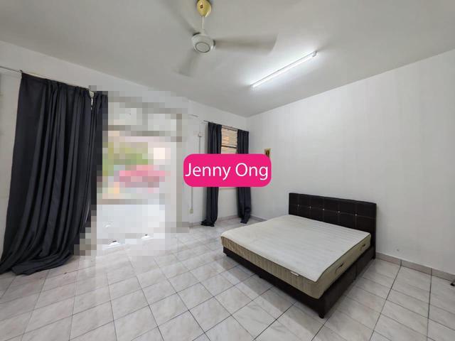 Terraced House for rent in Wellesley, Penang