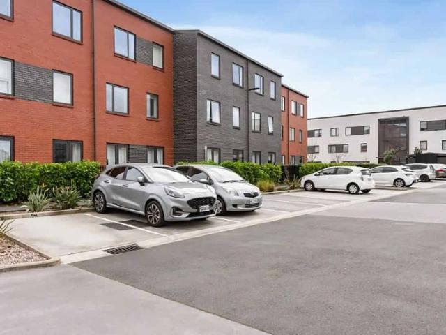 Apartment for rent in Wairau Valley