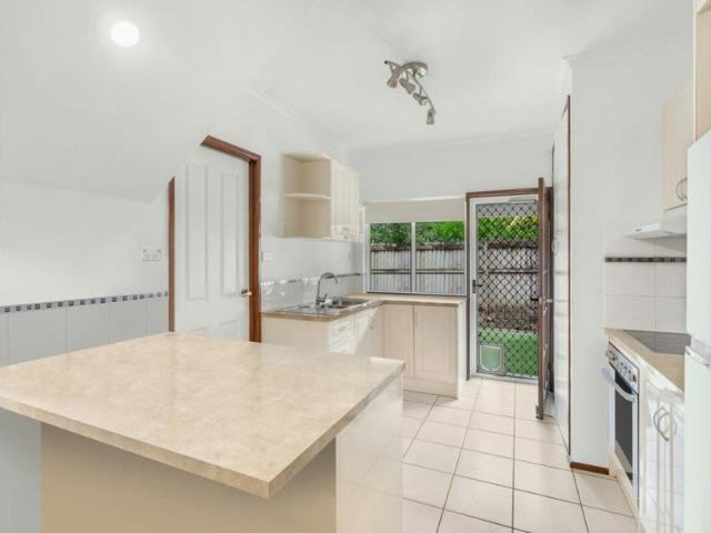 Apartment for rent in Yorkeys Knob, Queensland