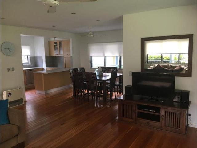 House for rent in Blueys Beach, New South Wales