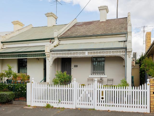 House for rent in Carlton North