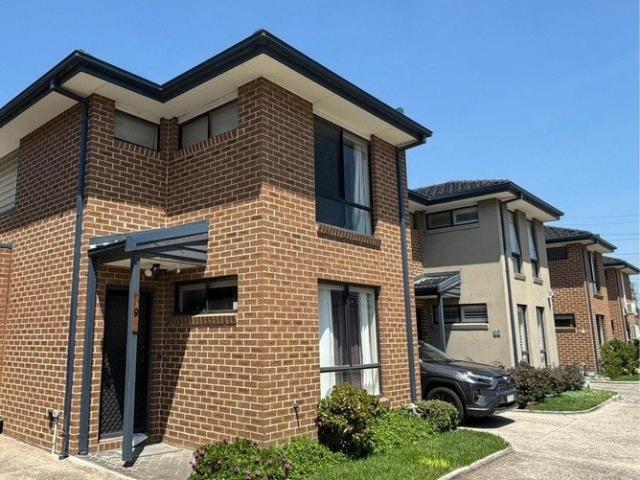 Townhouse for rent in Camerons Creek, Victoria