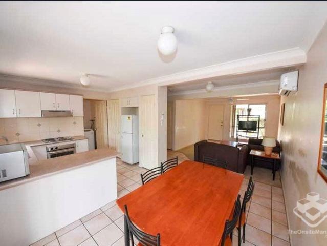 Townhouse for rent in Sunnybank, Greater Brisbane