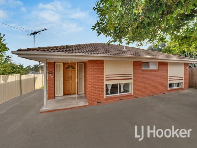 Townhouse for rent in Camerons Creek, Victoria