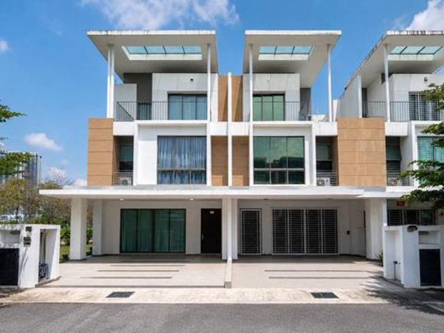Terraced House for sale in Tanjong Sepat, Selangor