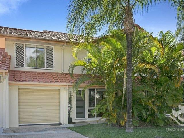 Townhouse for rent in Robina, Gold Coast City