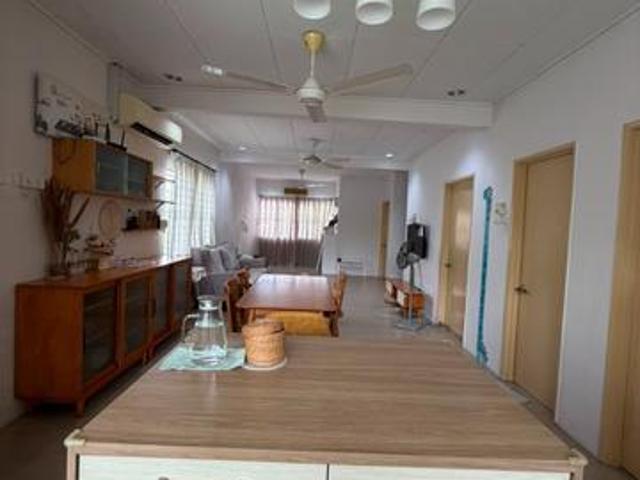 Townhouse for rent in Petaling, Alam Impian