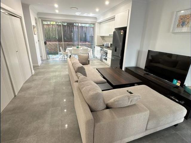 Townhouse for rent in Sydney, New South Wales