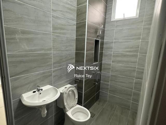 Residential House for sale in Kajang, Langat