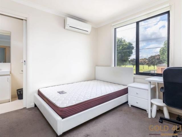 Townhouse for rent in Camerons Creek, Victoria