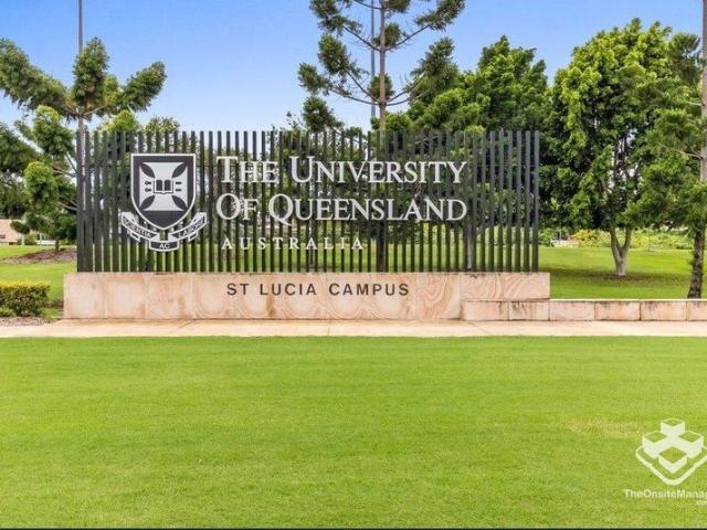 Townhouse for rent in Toombul, Queensland