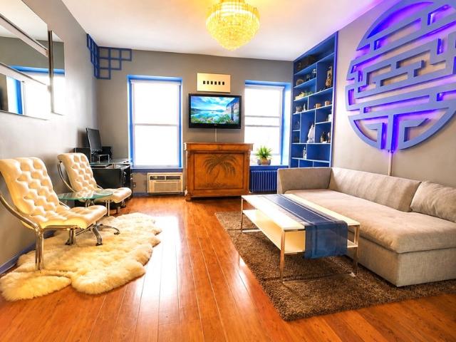 Room for rent in Arverne, New York