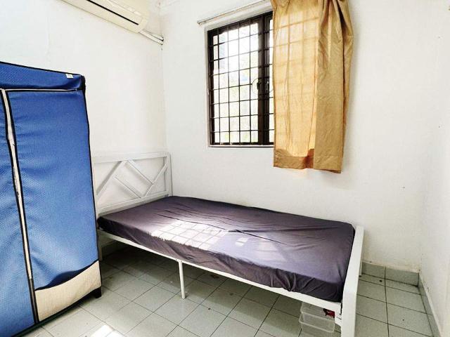 Room for rent in Petaling, Damansara Damai