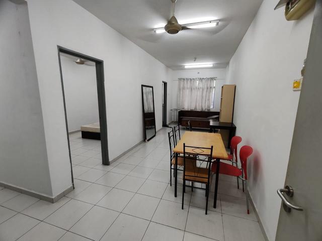 Serviced Residence for sale in Seri Kembangan, Majlis Bandaraya Subang Jaya