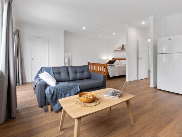Granny Flat for rent in Toombul, Queensland