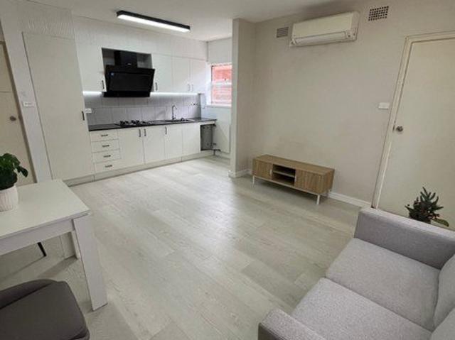 Apartment for rent in Little India, Sydney