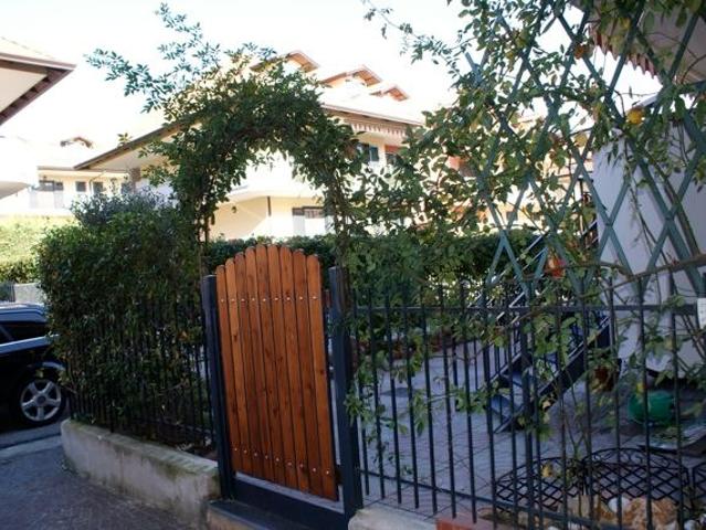 Villa Indipendente in affitto a Giugliano In Campania, Campania