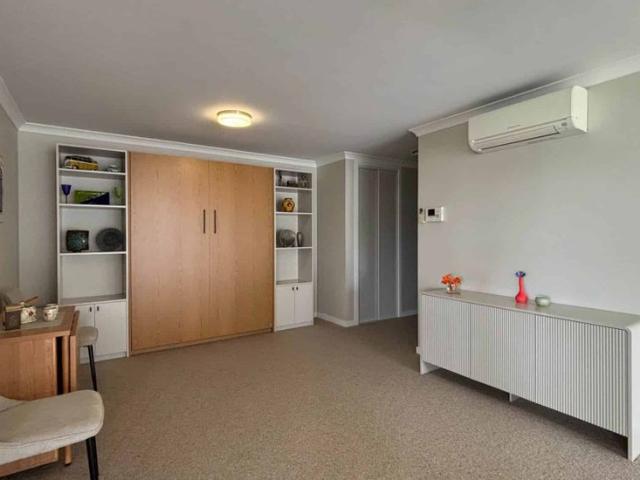Apartment for rent in Whangaparaoa