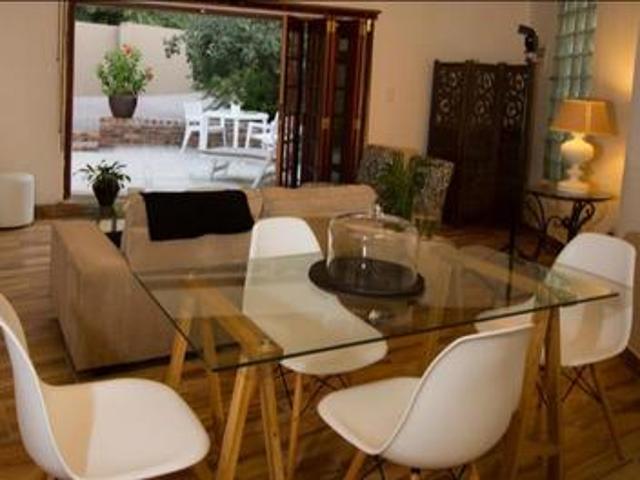 Apartment for rent in Sandton, City of Johannesburg Metropolitan Municipality
