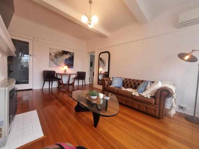 Apartment for rent in East Melbourne