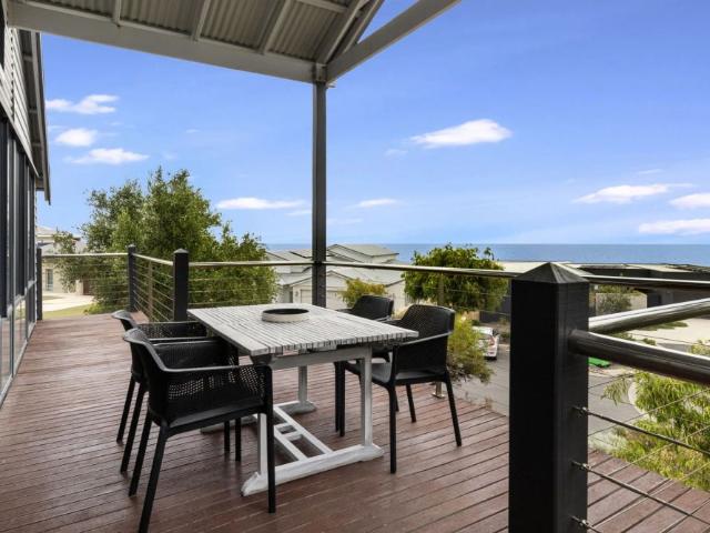 House for rent in Peppermint Grove Beach, Western Australia